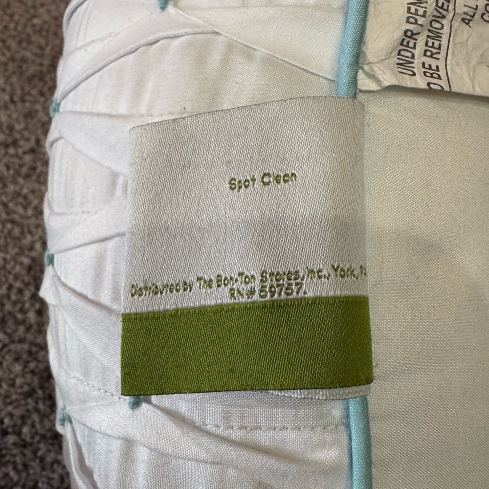 Living Quarters Loft Pillows - Picture 8 of 8
